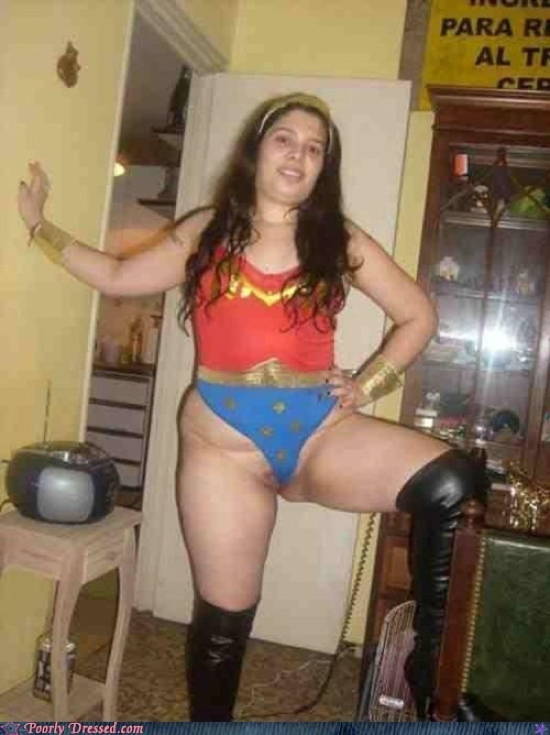 Halloween Costumes Fails Wonder Woman