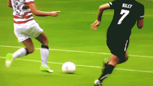 best-olympic-gifs-alex-morgan-knee-goalkeeper Best Olympic GIFs Alex Morgan Knee