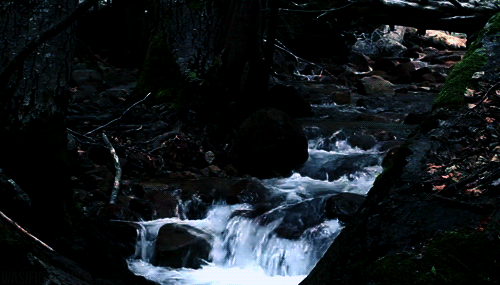stunning-landscape-cityscape-gifs-creek