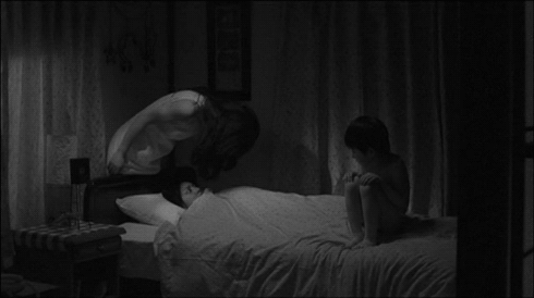 30 Scary GIFs That Will Make You Hide Under The Covers