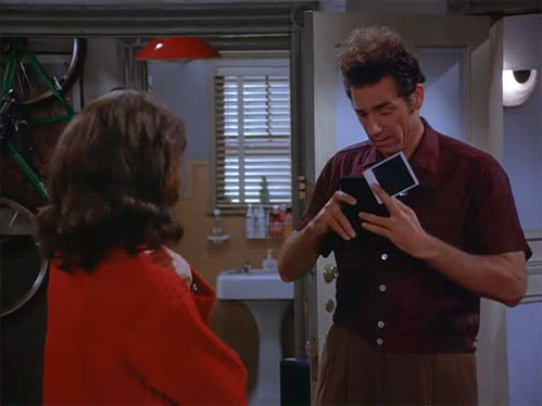 Kramer Flashes Himself