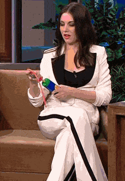 Sexiest Alison Brie GIFs