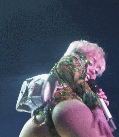Miley Cyrus Ass Smack