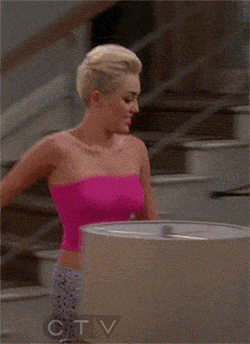 Miley Cyrus Bouncing
