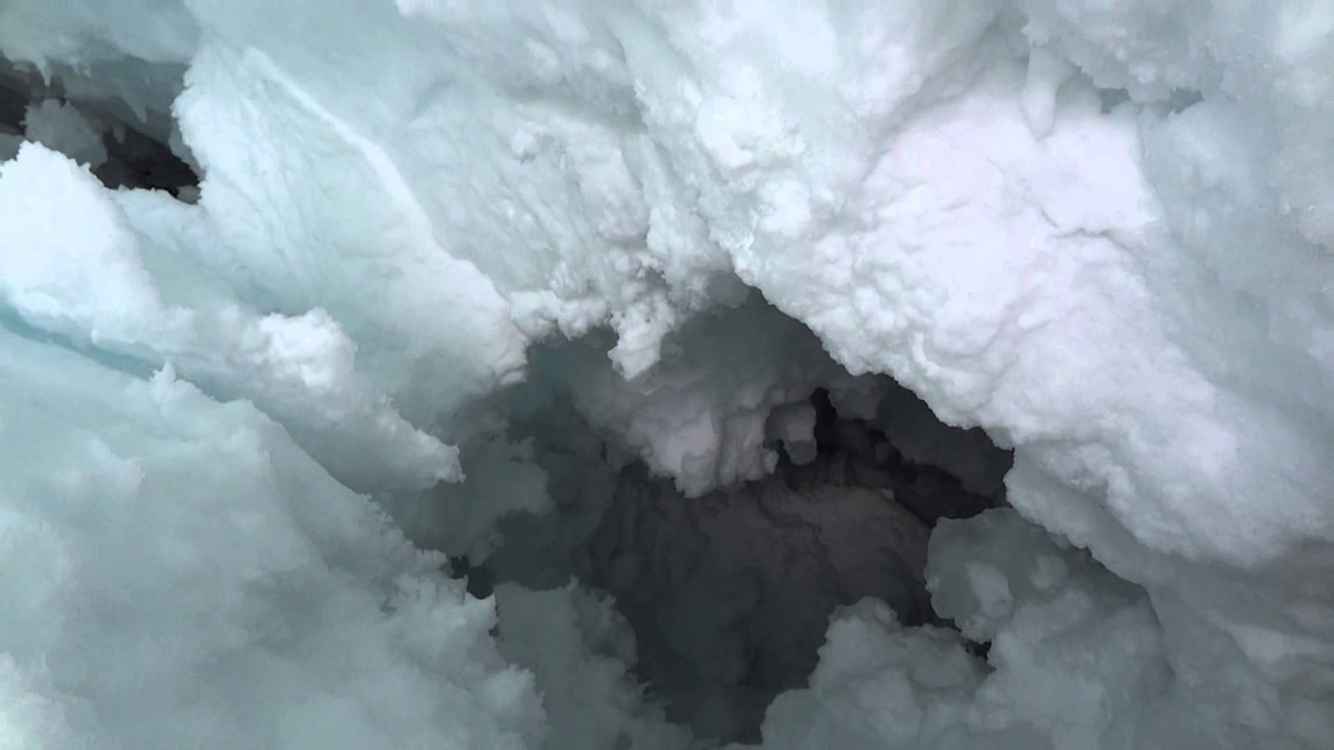 Scientist Falls Into A 70 Foot Ice Crevasse And Lives To Tell The Tale