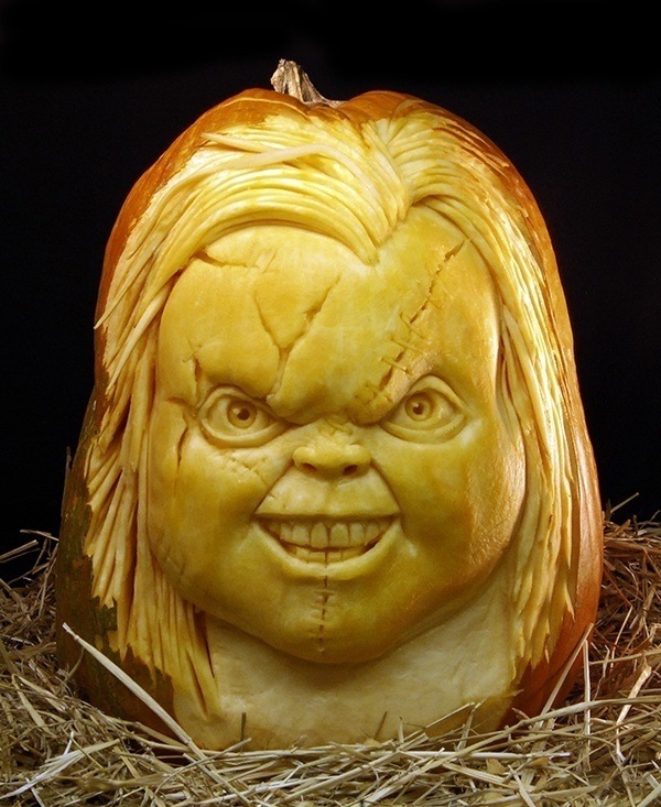 pumpkin-carvings-chuckie