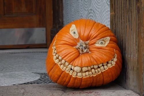 pumpkin-carvings-grin