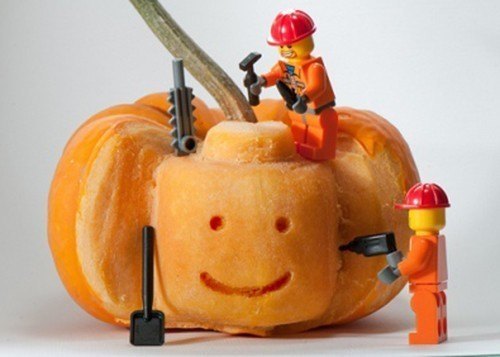 pumpkin-carvings-lego