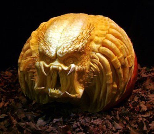 pumpkin-carvings-predator