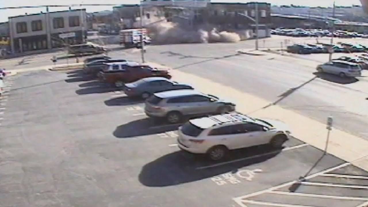 Watch This Driver Wipe Out A Building During A High Speed Chase