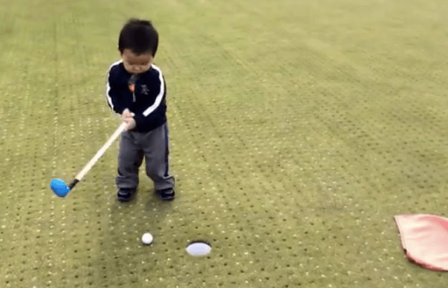 toddler-misses-tap-in-putt