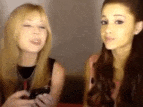 Ariana Grande And Jennette McCurdy