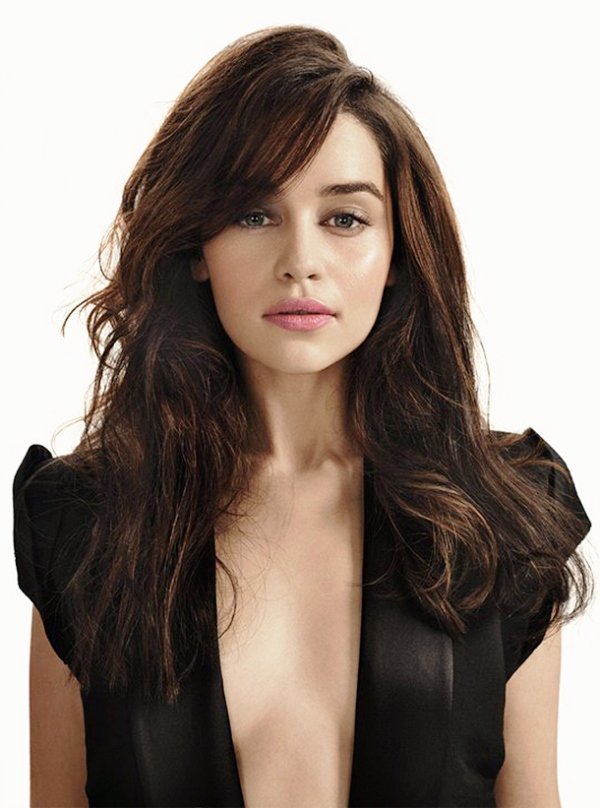 Emilia Clarke Hot Photos That Prove She's The Sexiest Woman Alive