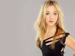 33 Sexy Kaley Cuoco Pictures That Will Leave You Weak In The Knees